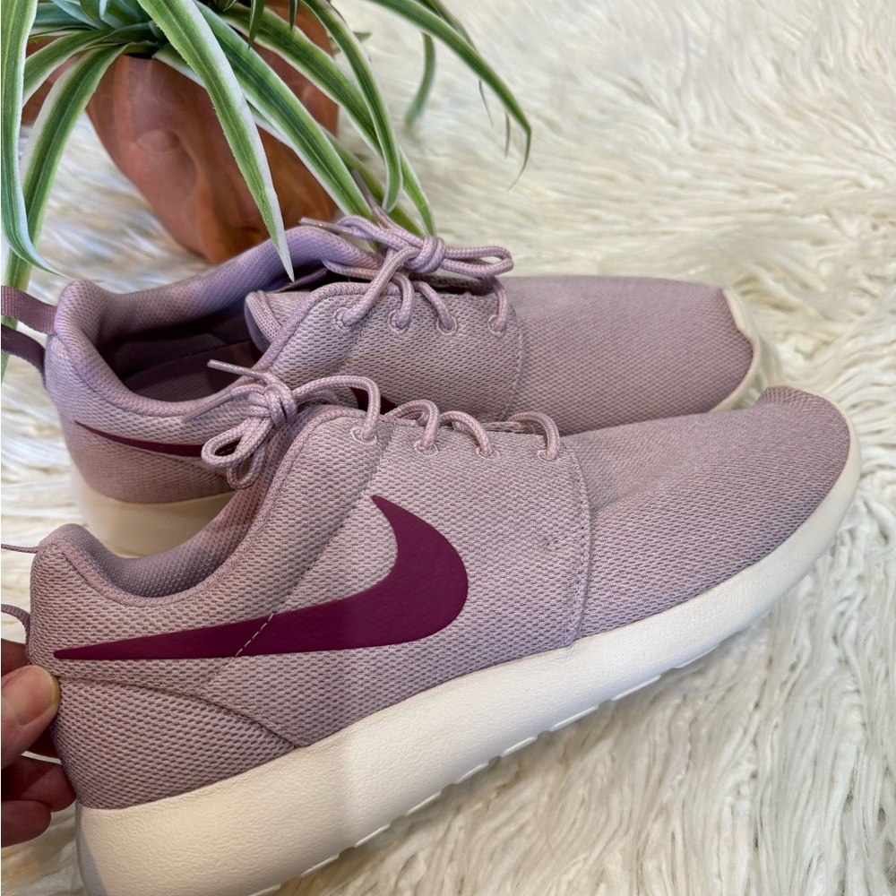 New🌿 Nike Roshe One Plum Chalk-True Berry